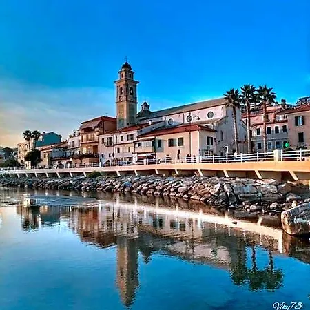 Casa Biondina - Il Mare Da Ogni Finestra Apartman