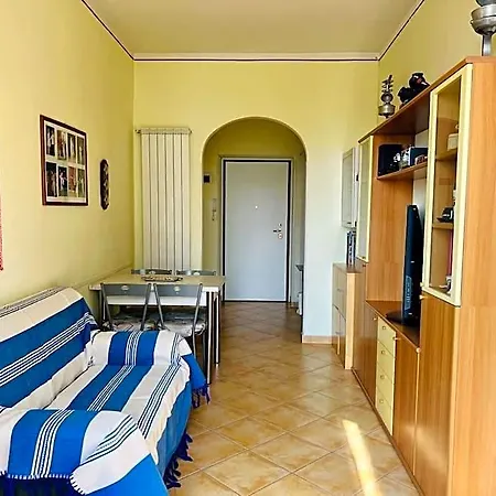 Casa Biondina - Il Mare Da Ogni Finestra Apartman *